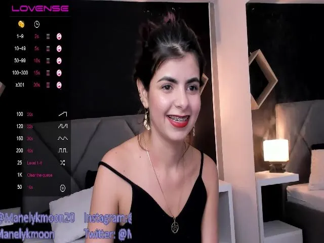 Live sex webcam photo for Manelyk_m #263931842