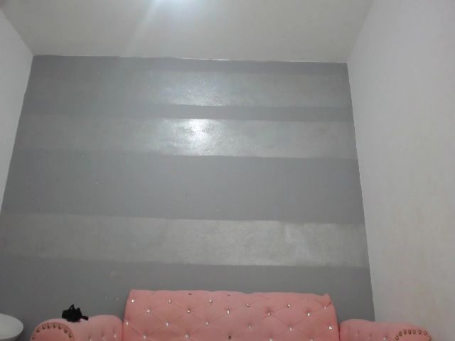 Live sex webcam photo for CaeliBabandi #264950769