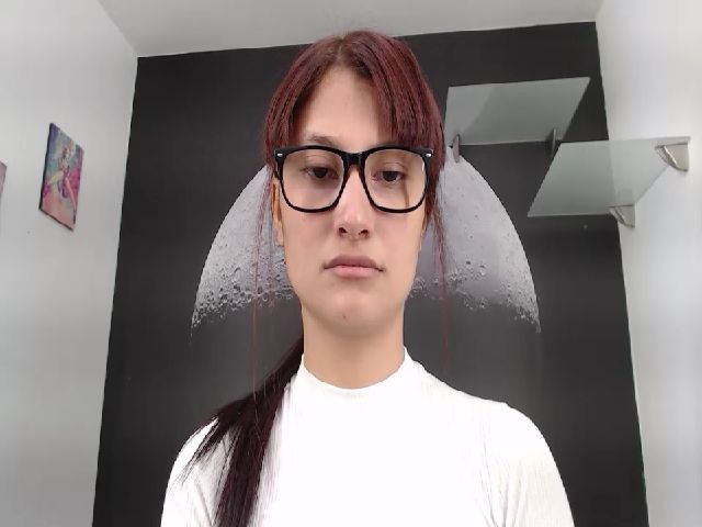 Live sex webcam photo for Louisk #256017909