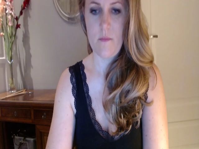 Live sex webcam photo for JustLily #265147790