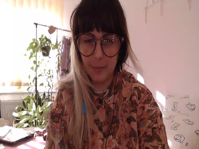 Live sex webcam photo for NomeQueen #252406173