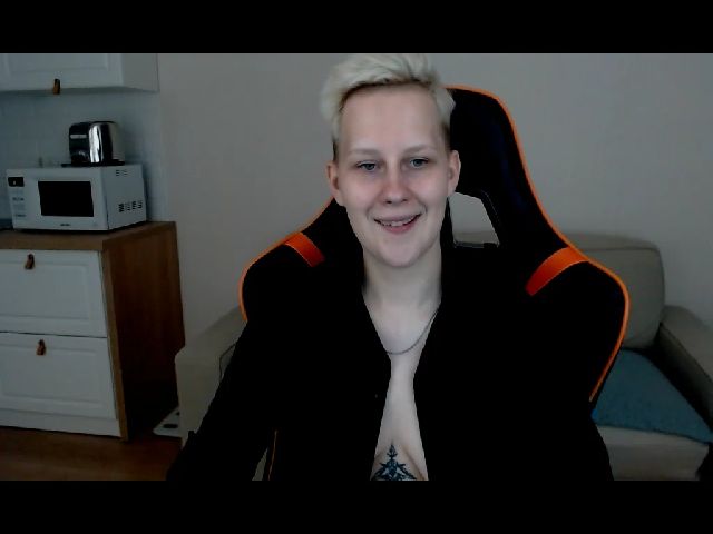 Live sex webcam photo for Oh_daisy #262382319