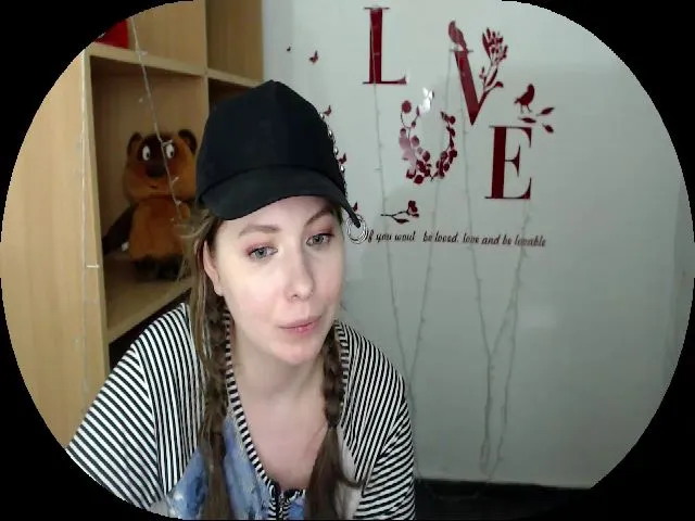 Live sex webcam photo for MollyMey #253252308