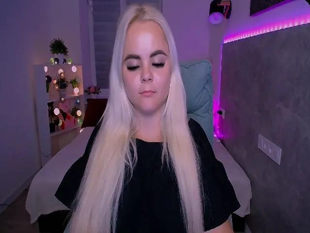 Live sex webcam photo for Jenni__fer #256081537