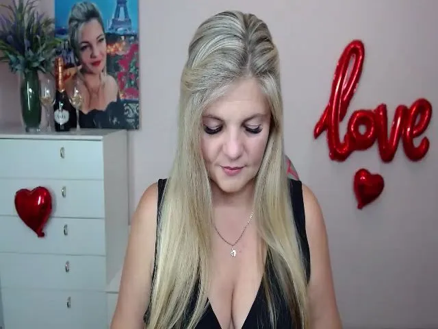 Live sex webcam photo for Next_ToMe #265258168