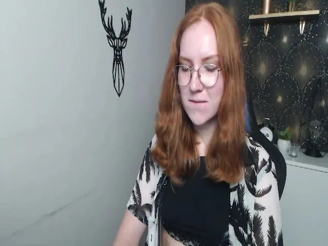 Live sex webcam photo for KISSxGABBY #254488463