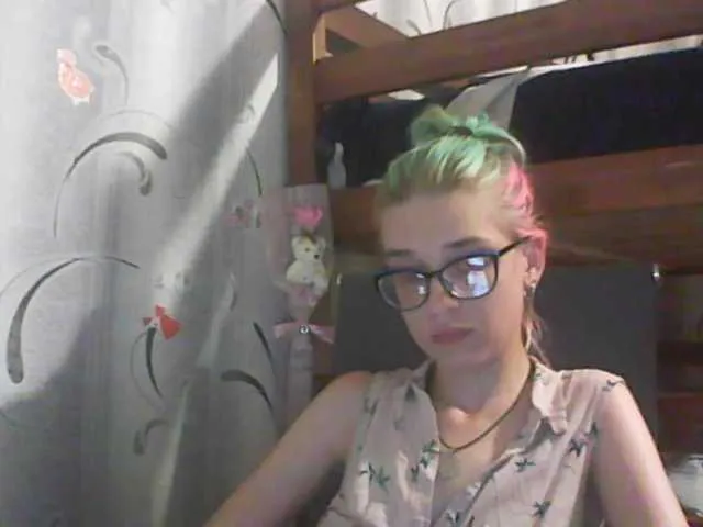 Live sex webcam photo for malvinella #250333904