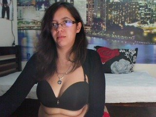 Live sex webcam photo for sexybadbitch #240832605