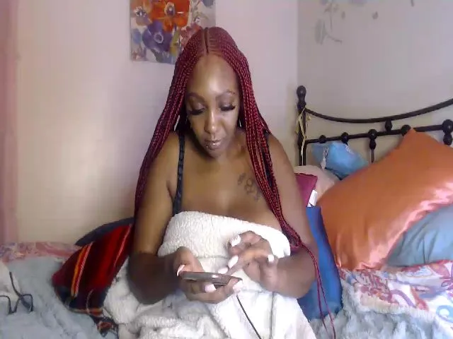 Live sex webcam photo for GiovanniD1 #264677871