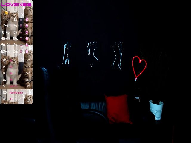 Live sex webcam photo for LiliManchest #265054146