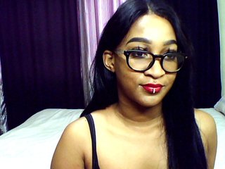 Live sex webcam photo for Miafoxx #240623069