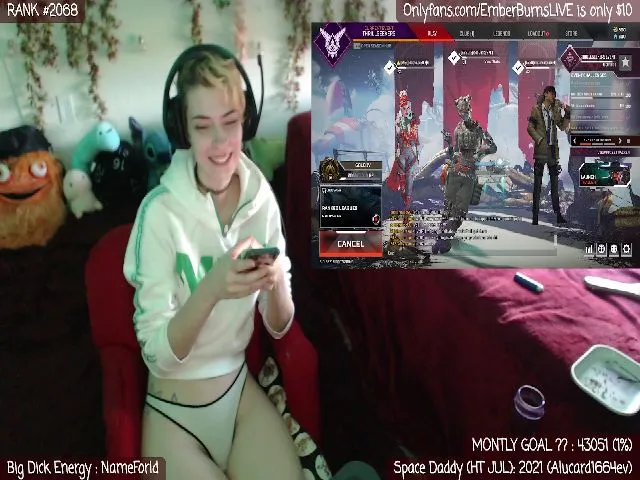 Live sex webcam photo for EmberBurns #261088754