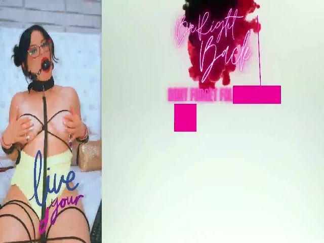 Live sex webcam photo for Esmeralda_R #256076577