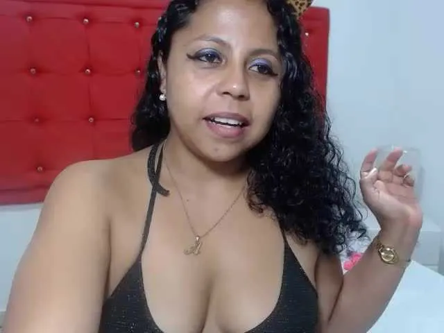 Live sex webcam photo for toryyblackk #240892347