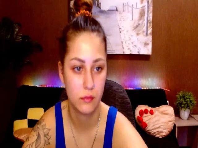 Live sex webcam photo for MsDream_ #255376245