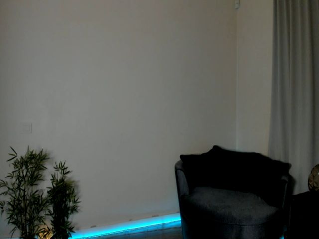 Live sex webcam photo for PussyTron #252361310