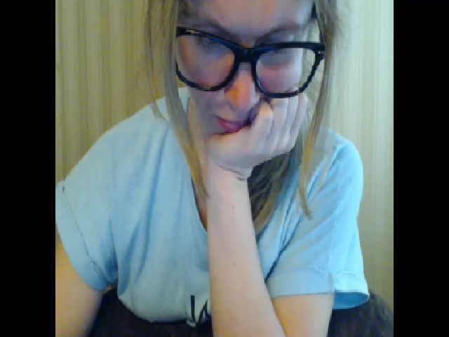 Live sex webcam photo for A_Girlie #259268196