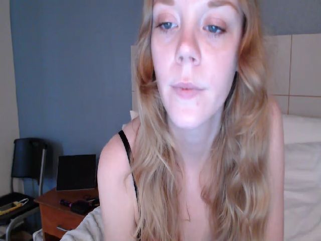 Live sex webcam photo for QuietDoll #265580404