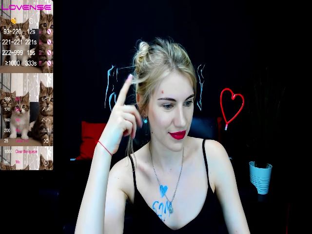 Live sex webcam photo for LiliManchest #254564640