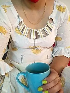 Live sex webcam photo for Natasha_Roy17 #243682419