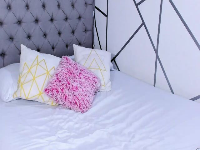 Live sex webcam photo for Candace18x #262918726