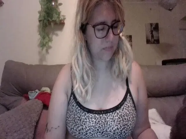Live sex webcam photo for cozychristine #260363752