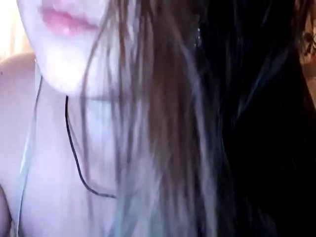 Live sex webcam photo for ChristaRi #262270268