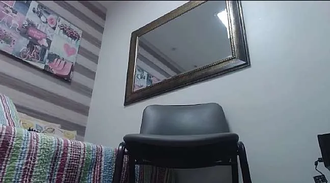 Live sex webcam photo for KichaCox #243713676