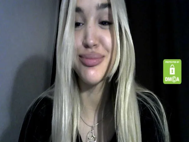 Live sex webcam photo for MyyDream #258308688