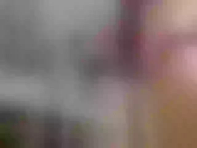 Live sex webcam photo for PetitteGirl #241035663