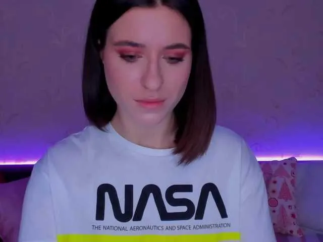 Live sex webcam photo for IrkaZefirka #240990426