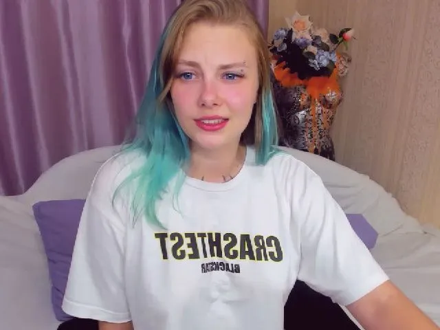 Live sex webcam photo for AprillSnow #265578444