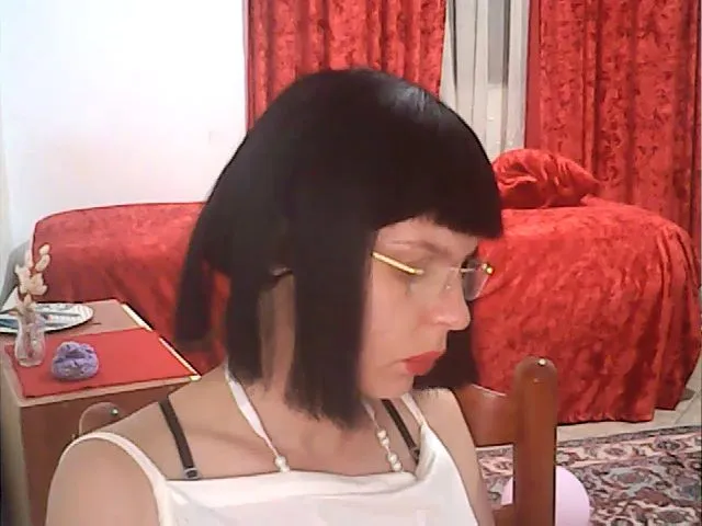 Live sex webcam photo for araartist #258288777