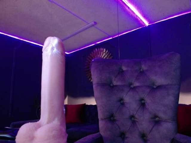 Live sex webcam photo for Cheerryll #287995552