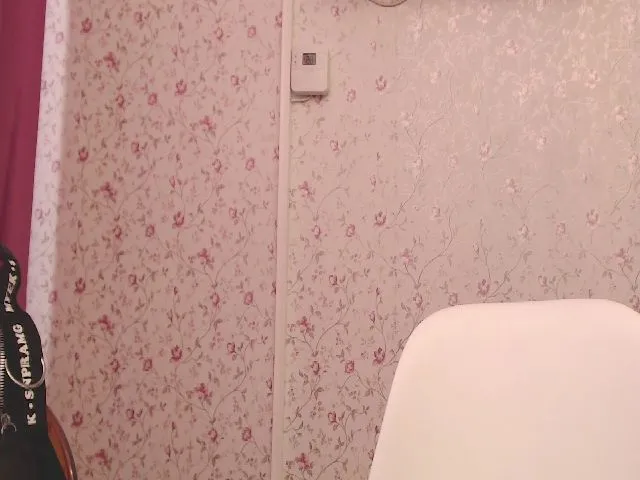 Live sex webcam photo for Arianaskysexx #258494268