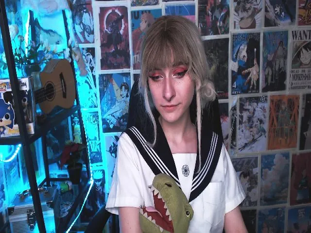 Live sex webcam photo for Manarose27 #254290419
