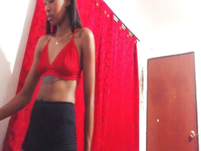 Live sex webcam photo for Angiehotx1x #256336680