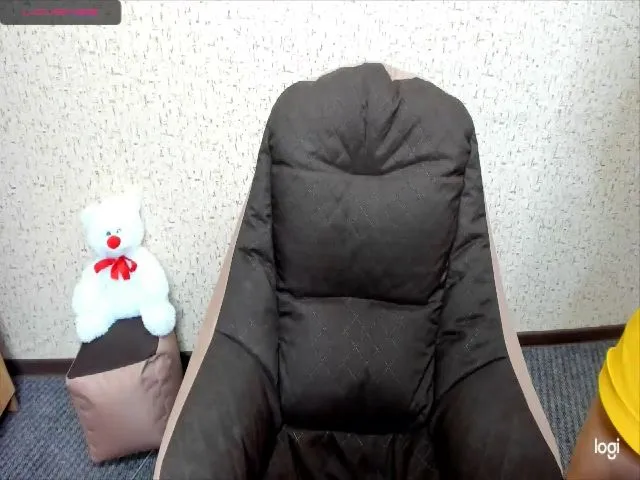 Live sex webcam photo for lilydavra #255327129