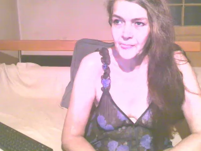 Live sex webcam photo for Lili_Mari69 #252585184