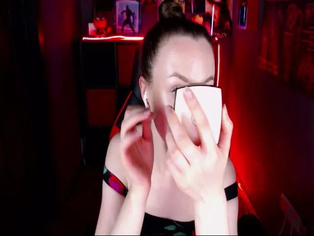 Live sex webcam photo for KateGreen #264195180