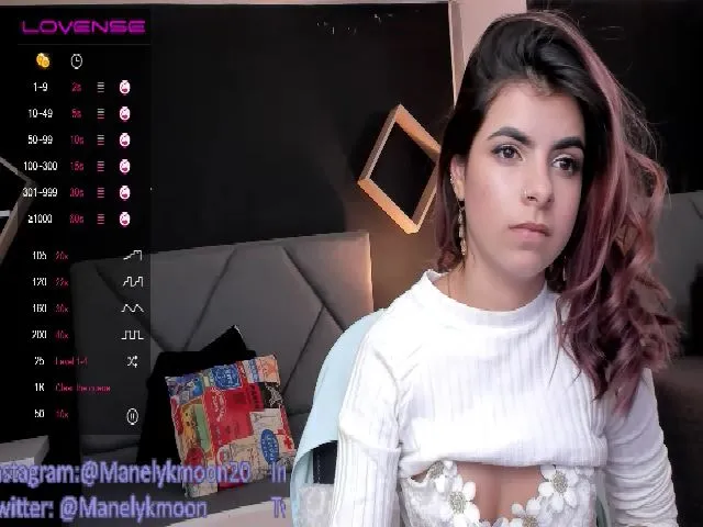 Live sex webcam photo for Manelyk_m #255990314