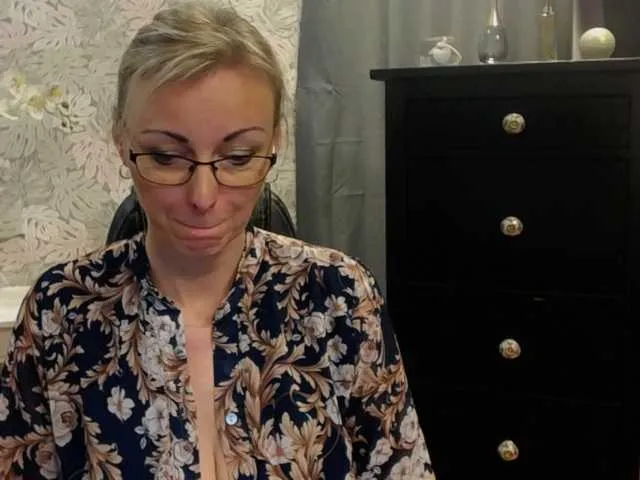 Live sex webcam photo for SoftVANESSA #241257648