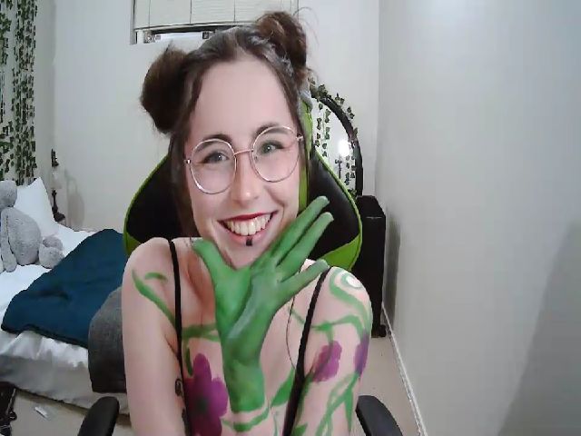 Live sex webcam photo for Sarah_Lily #255301098