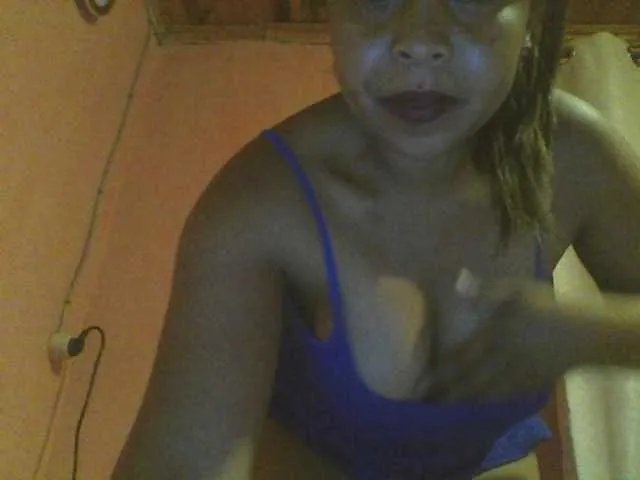 Live sex webcam photo for big-ass-sexy #241338021