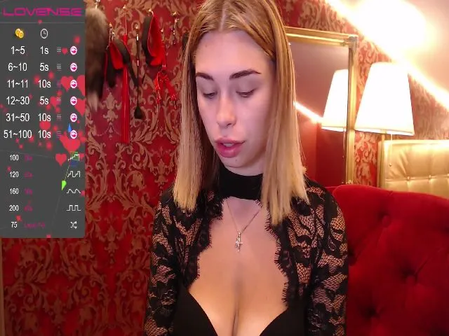 Live sex webcam photo for MeowGirll #258075476