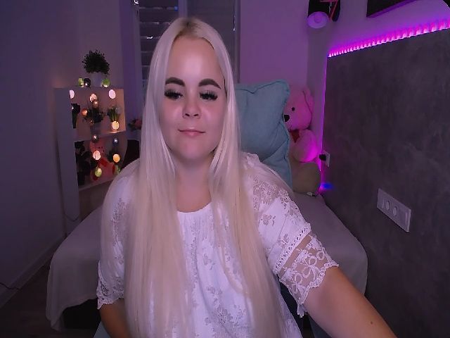 Live sex webcam photo for Jenni__fer #259666889