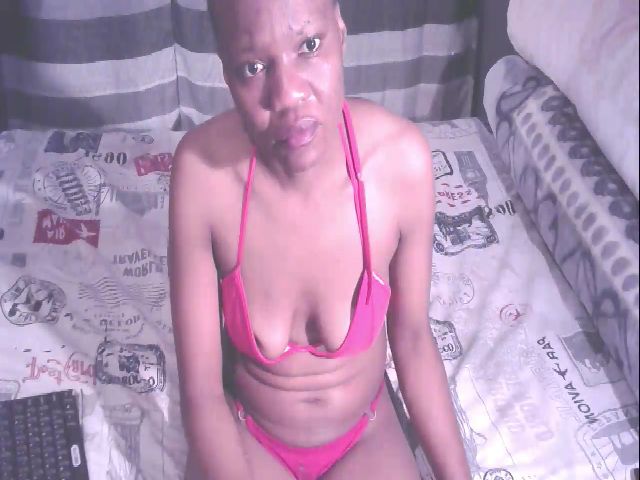 Live sex webcam photo for Sexybooty85 #259762679