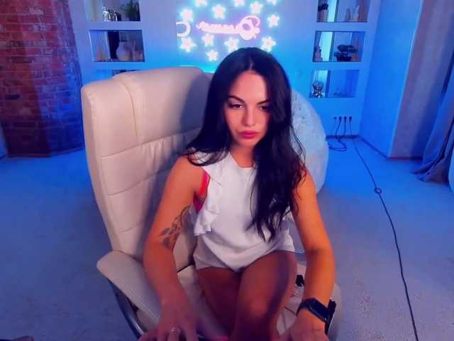 Live sex webcam photo for RayLenee #241633464