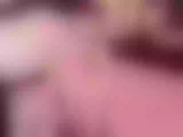 Live sex webcam photo for LizzyMayers #253963727