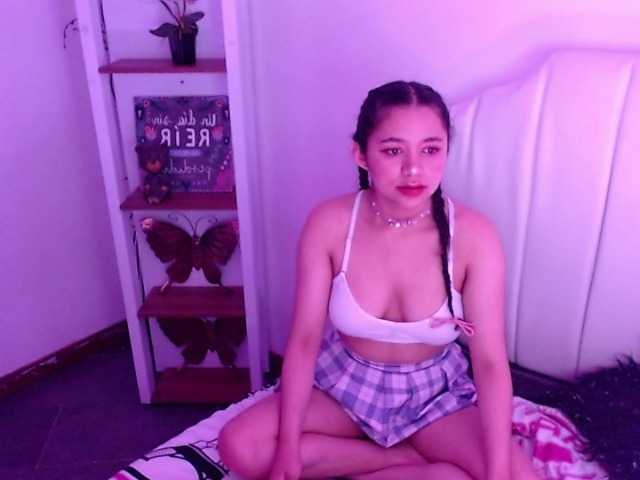 Live sex webcam photo for scarlet-gold #241071960